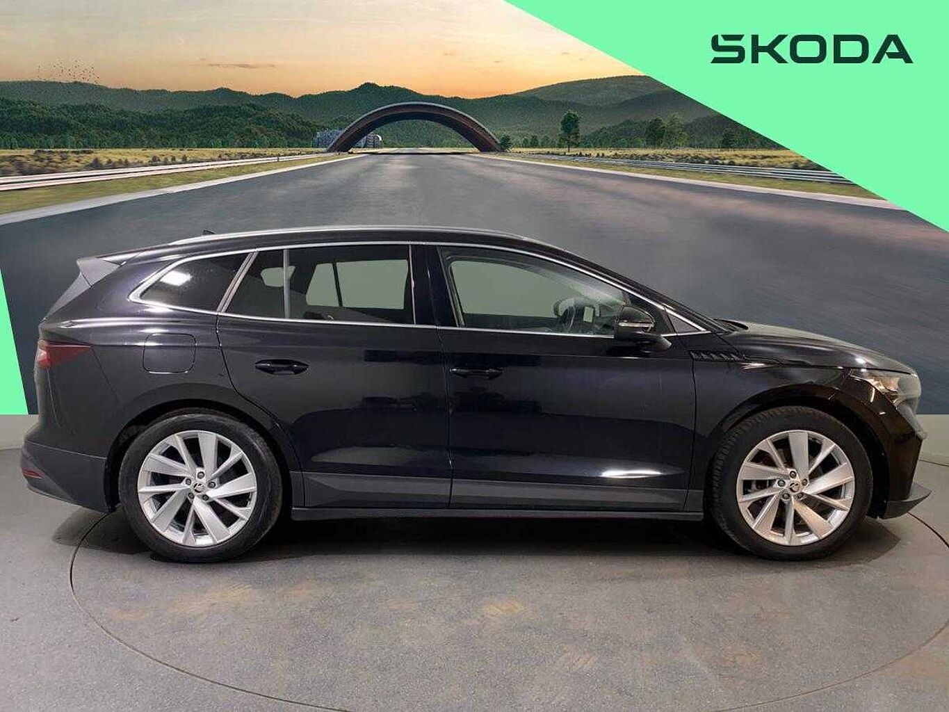SKODA Enyaq iV 60 62kWh 132kW ecoSuite